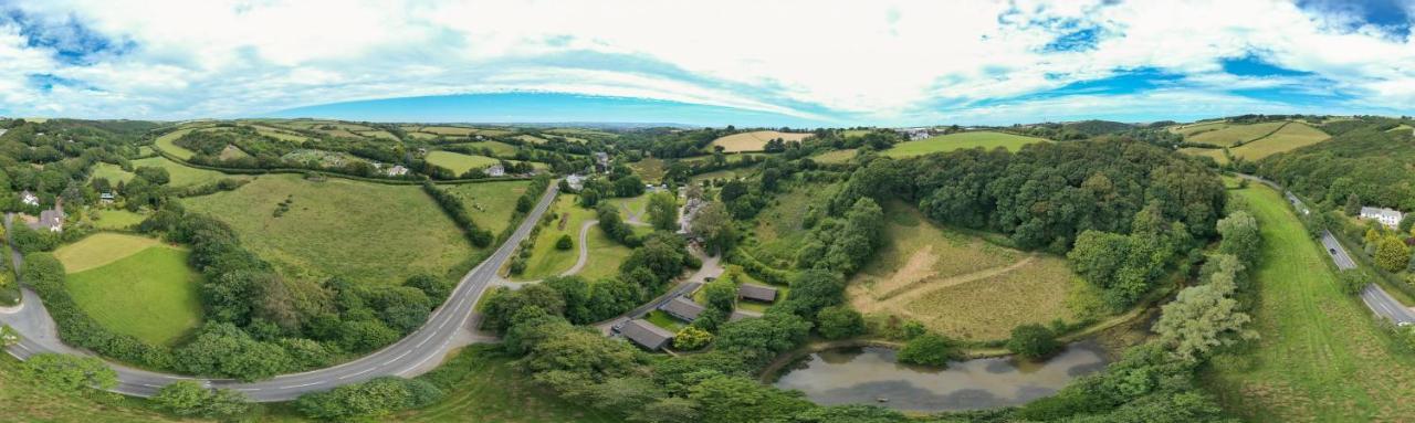Willow Valley Glamping バッド エクステリア 写真